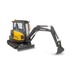 Bruder 2465 - Volvo ECR40...